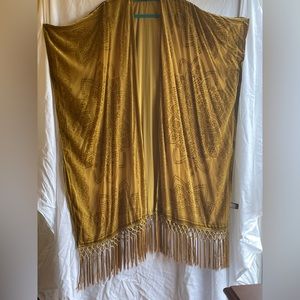 Torrid velvet boho kimono with fringe size 1/2